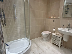 Photo 17- click for photo gallery